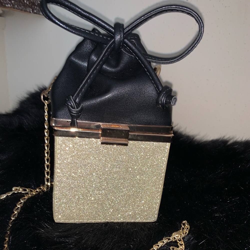Clutch purse